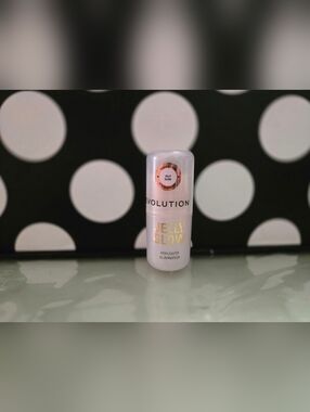 2/$15✨️Revolution Jelly Highlighter✨️